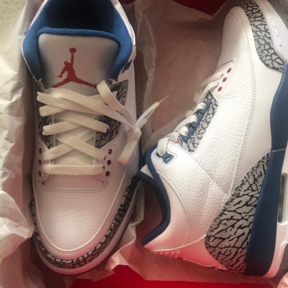 New** Air Jordan 3 Retro - Picture 5 of 7